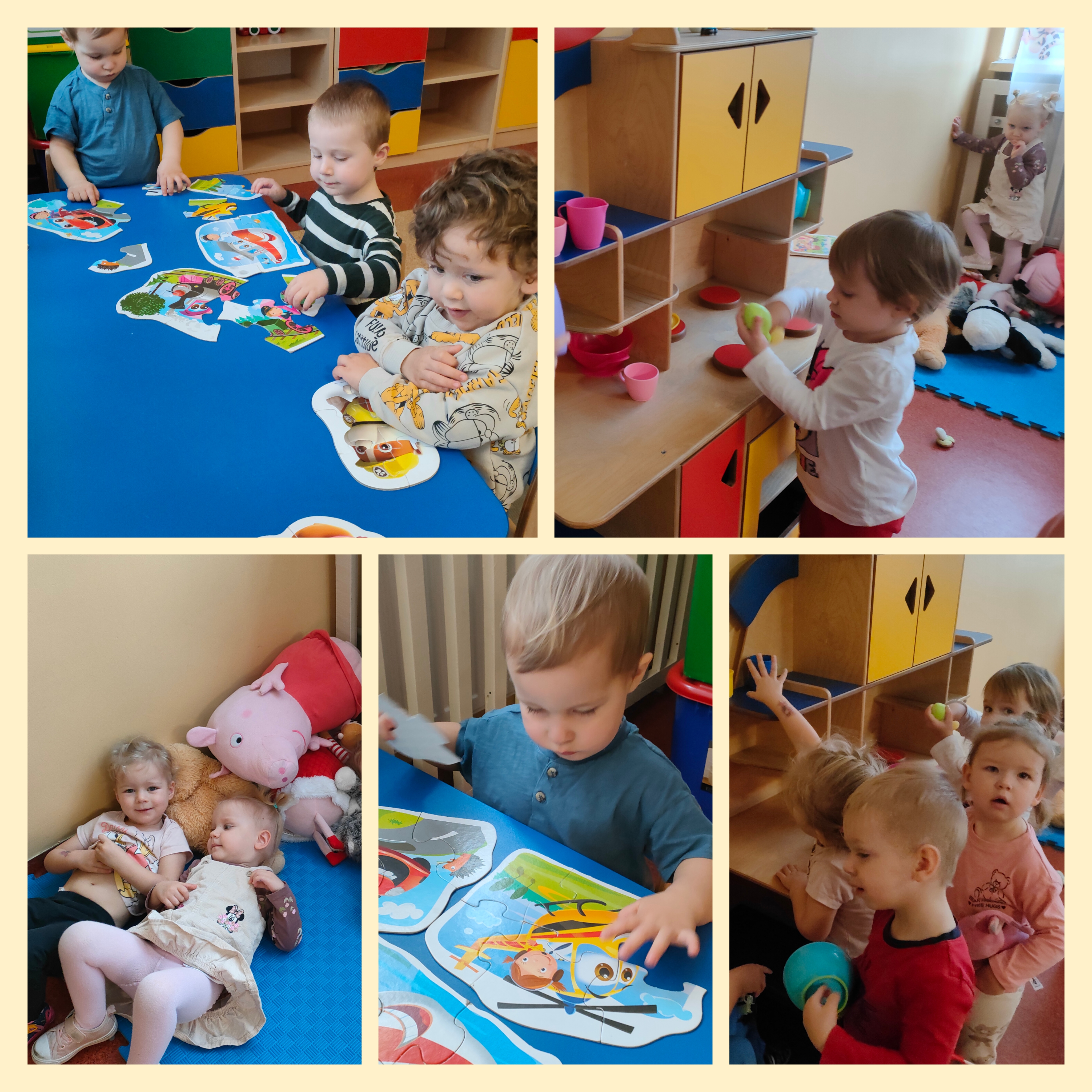 Dzieci bawią się w sali zabaw